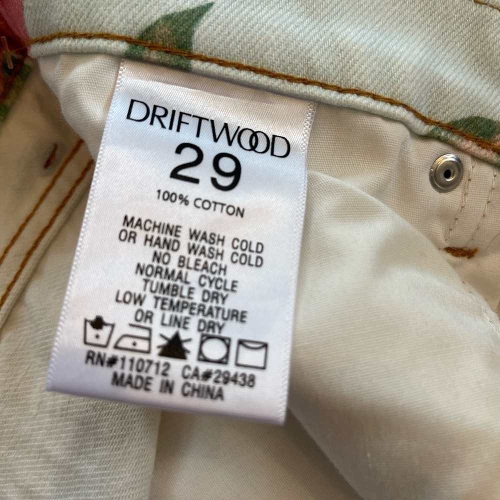 Driftwood Goldie- Masquerade Sky Cotton Shorts Size 29 SOLD OUT - Picture 9 of 11